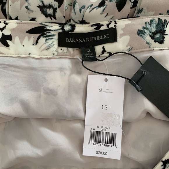 Banana Republic Floral Spring Pleated Skirt Sz 12 - Picture 3 of 6